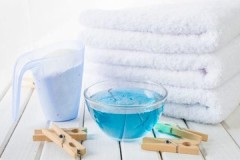 Vaut-il mieux utiliser du gel ou de la poudre pour se laver et pourquoi?