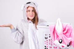 Est-il possible et comment laver le kigurumi dans une machine à écrire et à la main?